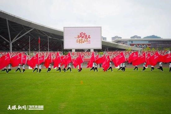 “阿森纳也对帕利尼亚感兴趣，尽管他们更希望引进一名更加年轻的新援。